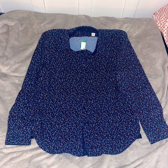 Large Red, white and blue dress shirt. Never worn with tags. - Picture 1 of 2